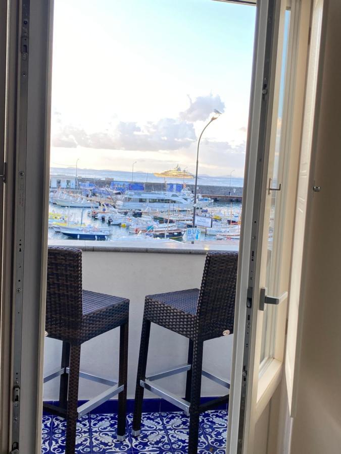 Ferienwohnung La Baia Di Napoli Capri Exterior foto